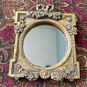 Small Vintage looking mirror